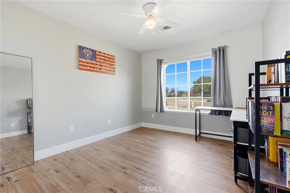 865 Avalon Drive Lemoore, CA 93245