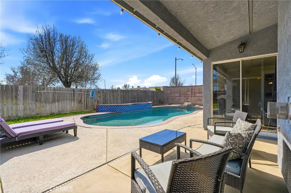 865 Avalon Drive Lemoore, CA 93245