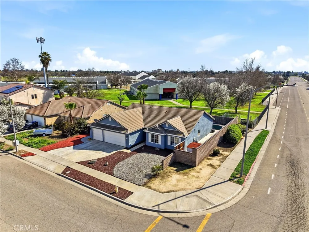 865 Avalon Drive Lemoore, CA 93245