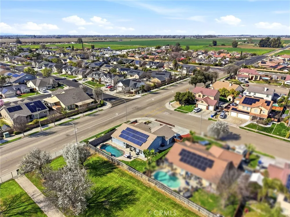 865 Avalon Drive Lemoore, CA 93245