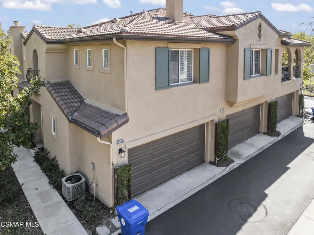 28046 Serra Lane Valencia, CA 91355