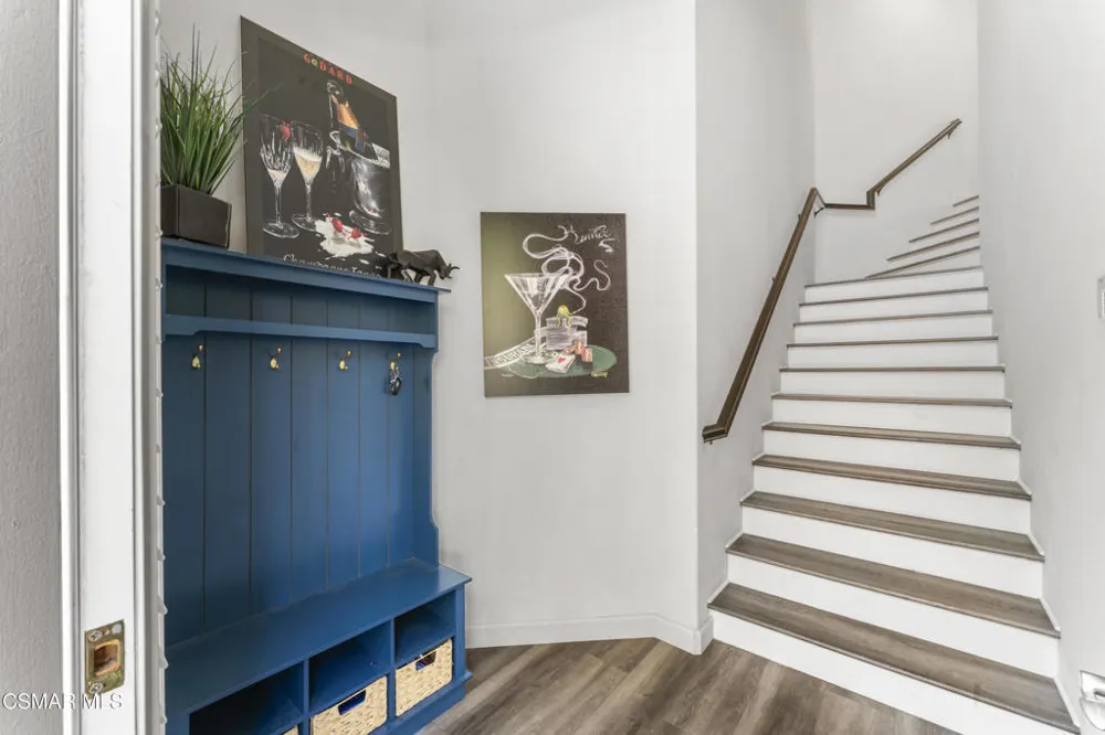 28046 Serra Lane Valencia, CA 91355