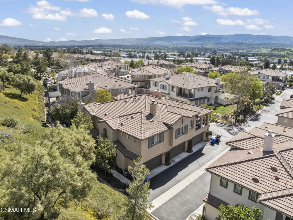 28046 Serra Lane Valencia, CA 91355