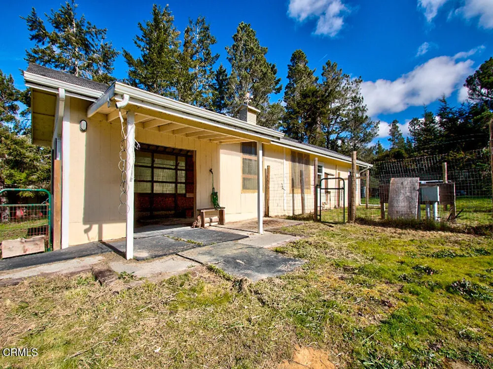 14100 Prairie Way Mendocino, CA 95460