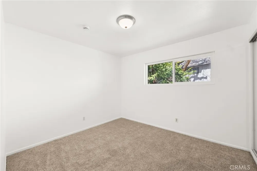31686 Luring Pines Circle Running Springs, CA 92382