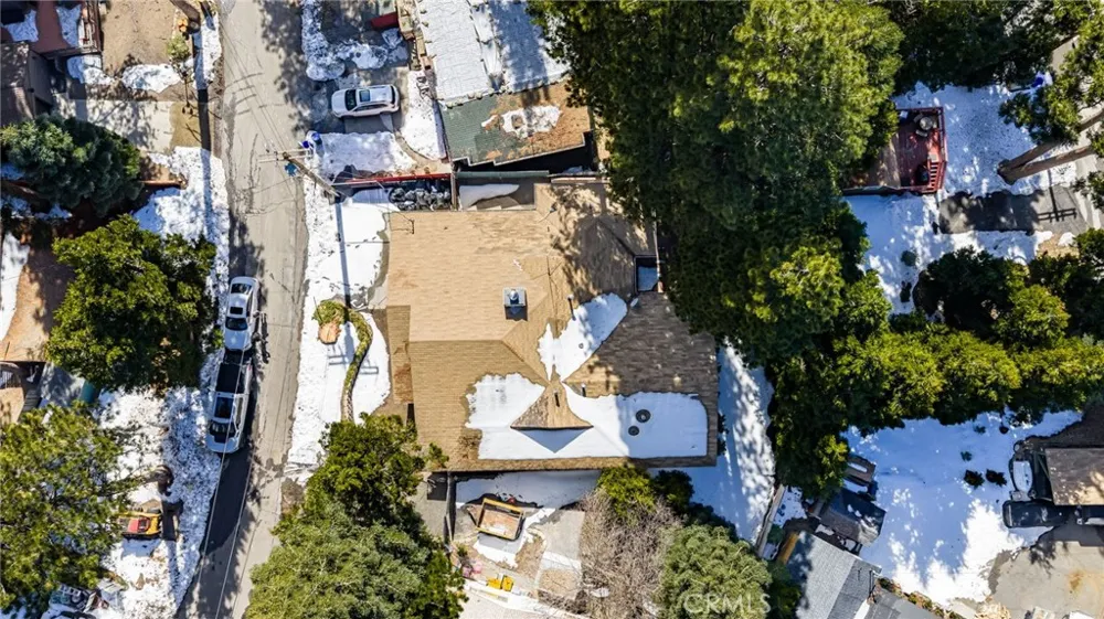 31686 Luring Pines Circle Running Springs, CA 92382
