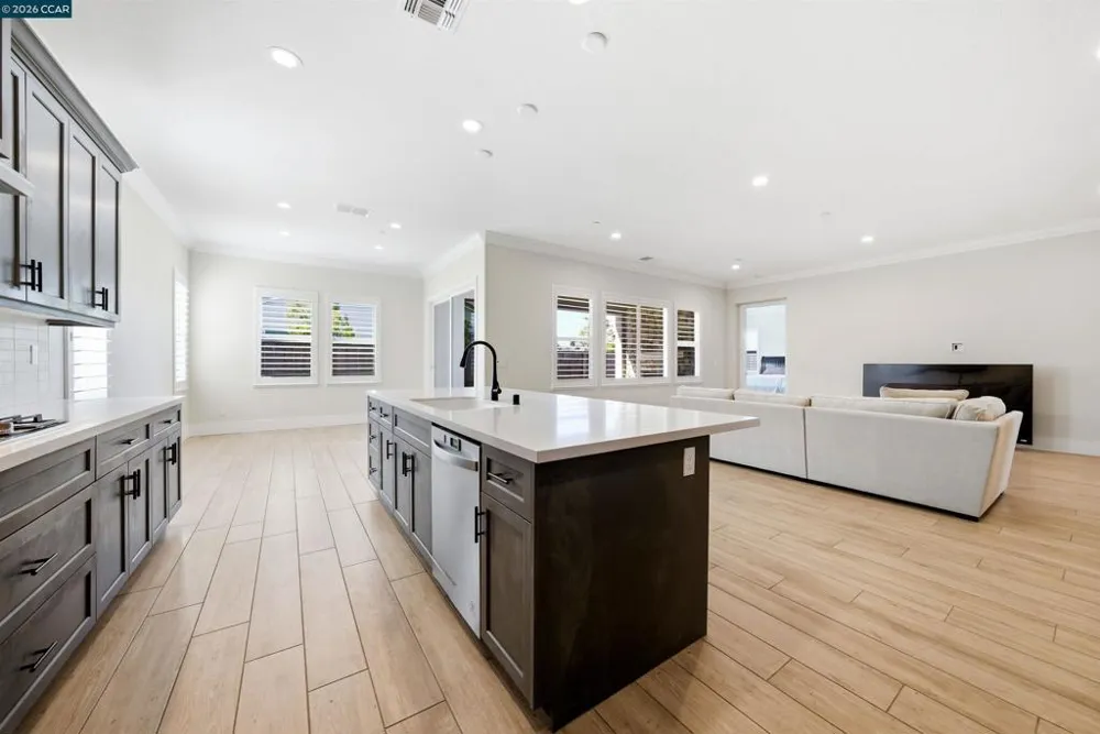 1501 Empire Dr Lodi, CA 95242