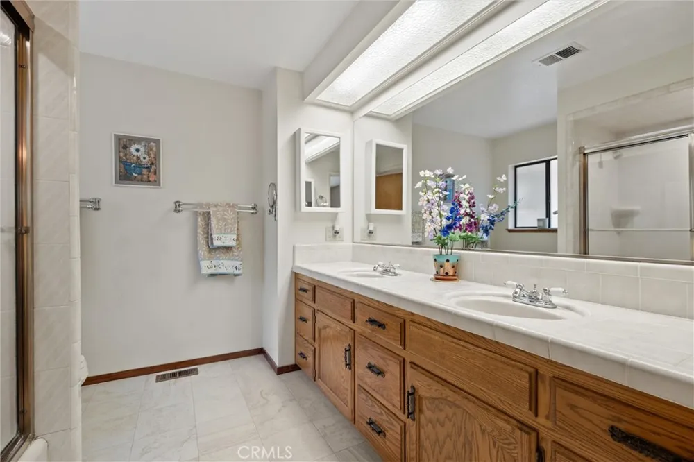 6150 Firethorn Circle Magalia, CA 95954