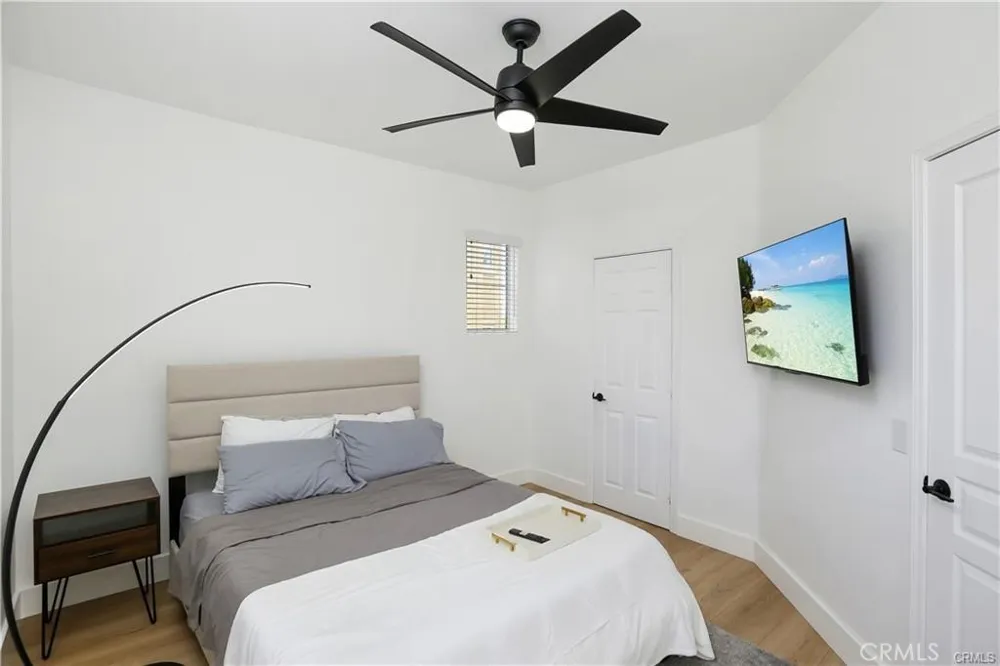 23679 Ridgeway Mission Viejo, CA 92692