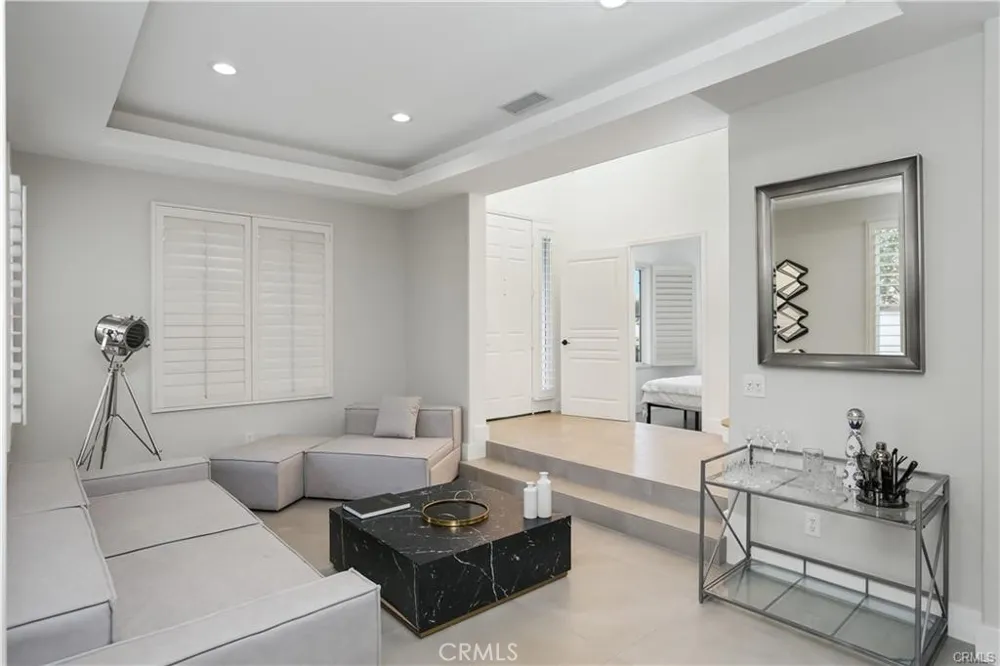 23679 Ridgeway Mission Viejo, CA 92692