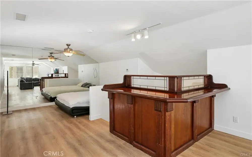 23679 Ridgeway Mission Viejo, CA 92692