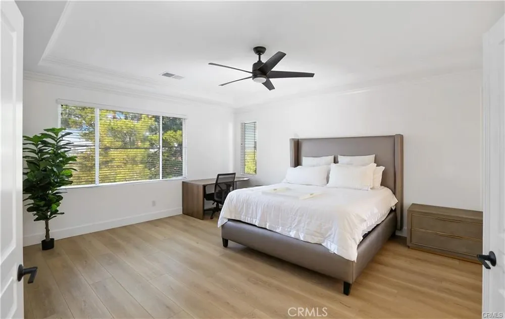 23679 Ridgeway Mission Viejo, CA 92692