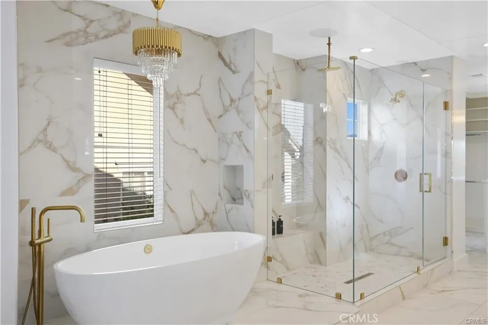 23679 Ridgeway Mission Viejo, CA 92692