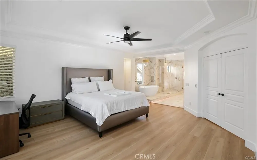 23679 Ridgeway Mission Viejo, CA 92692