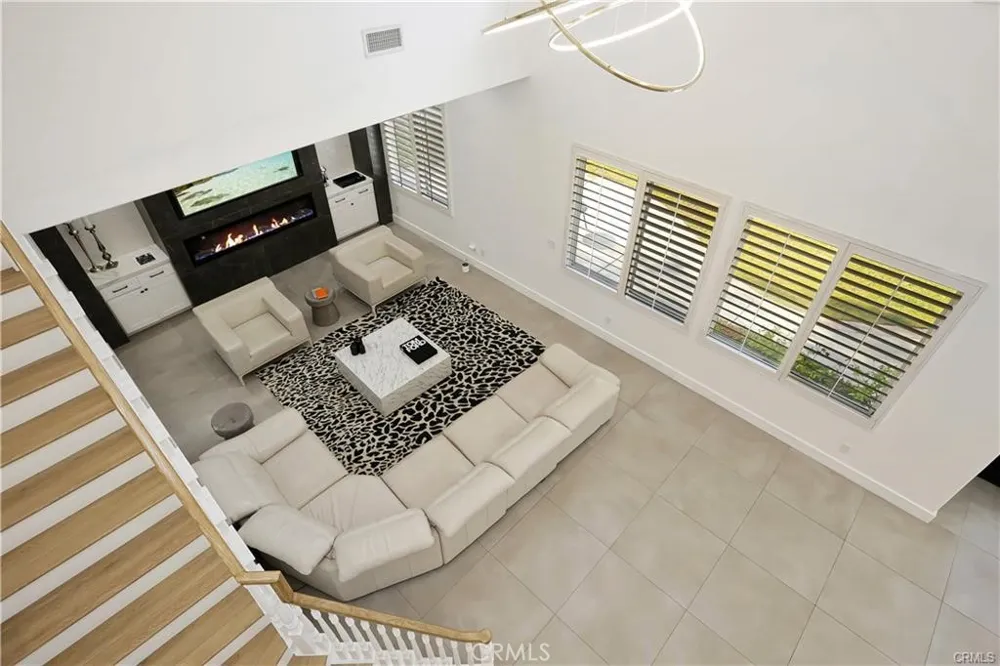 23679 Ridgeway Mission Viejo, CA 92692