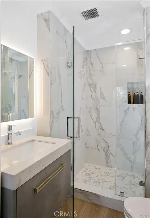23679 Ridgeway Mission Viejo, CA 92692