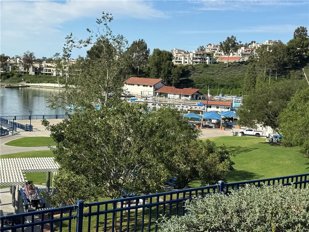 23679 Ridgeway Mission Viejo, CA 92692