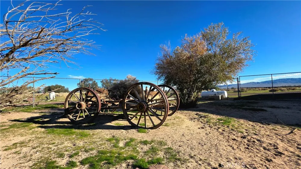 47527 Silver Valley Road Newberry Springs, CA 92365