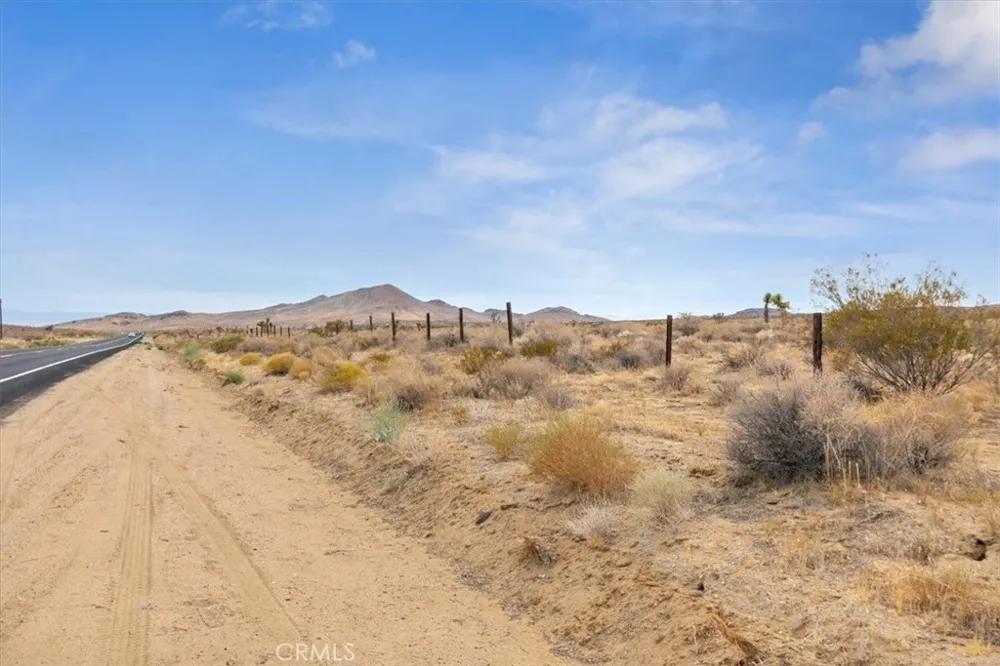 Seirra hwy Rosamond, CA 93560