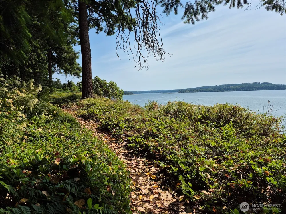 35275 Hood Canal Drive NE Kingston, WA 98346