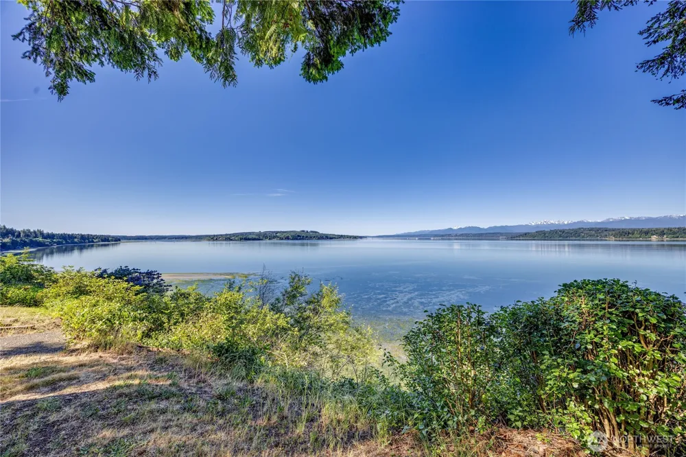 35275 Hood Canal Drive NE Kingston, WA 98346