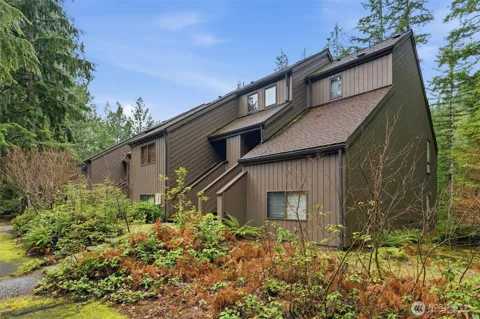 10500 Mt Baker Hwy #906