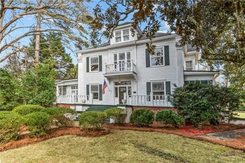 301 East Street
