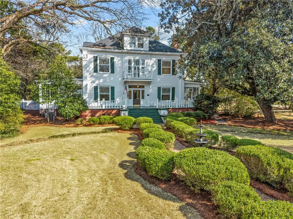 301 East Street Greensboro, GA 30642