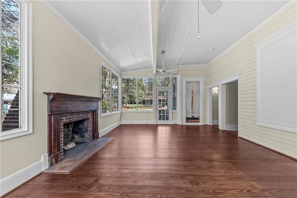 301 East Street Greensboro, GA 30642