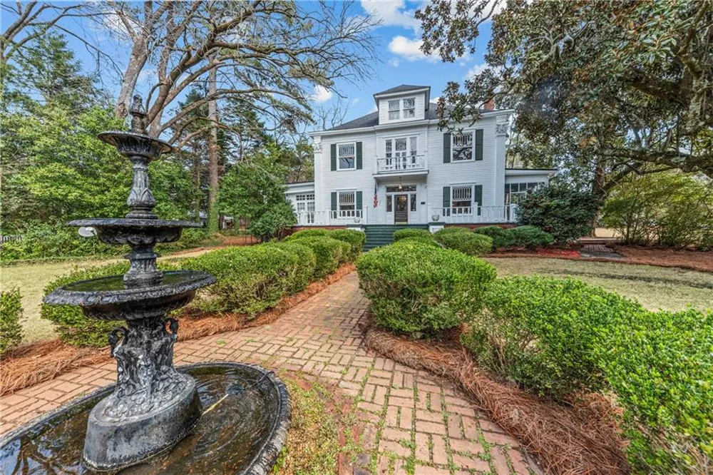 301 East Street Greensboro, GA 30642