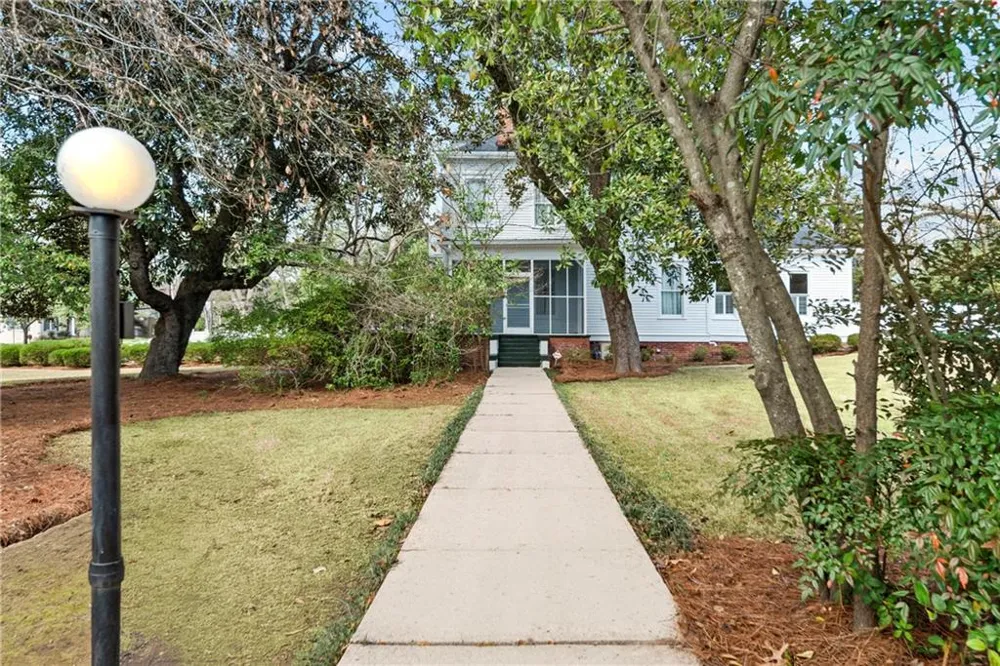 301 East Street Greensboro, GA 30642
