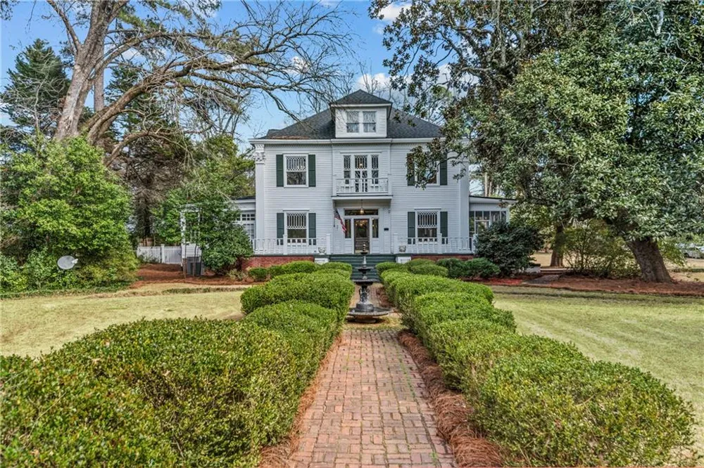 301 East Street Greensboro, GA 30642