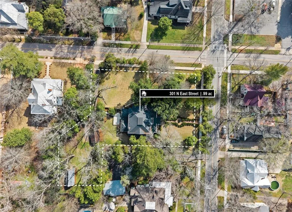 301 East Street Greensboro, GA 30642