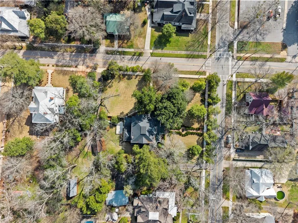 301 East Street Greensboro, GA 30642
