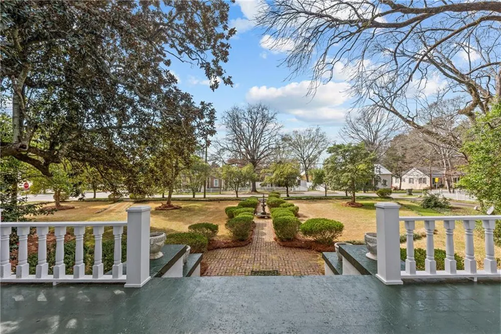 301 East Street Greensboro, GA 30642
