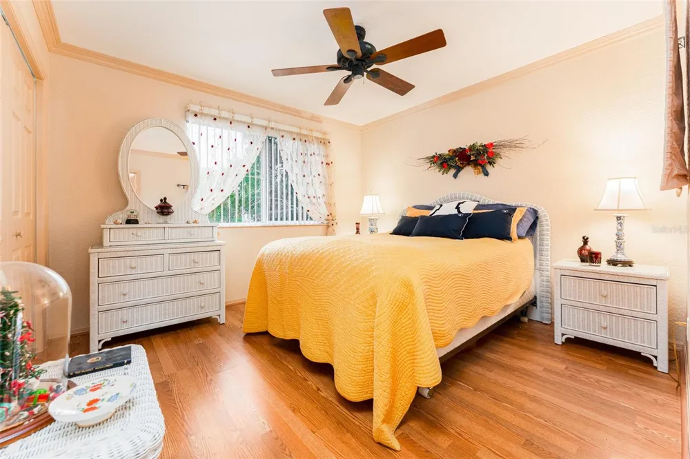 9936 INDIAN KEY TRAIL #22 Seminole, FL 33776