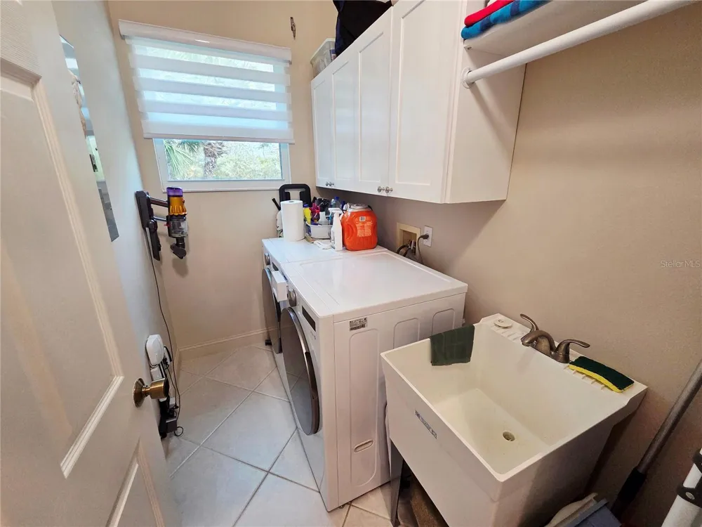 6775 HUNTINGTON LAKES CIRCLE #202 Naples, FL 34119