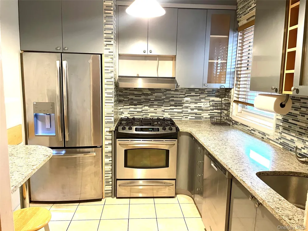 110-45 Queens BLvd #215 Forest Hills, NY 11375