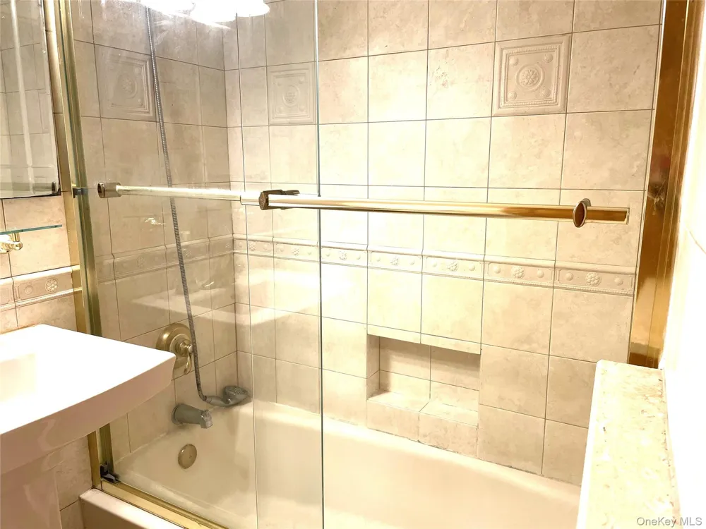 110-45 Queens BLvd #215 Forest Hills, NY 11375