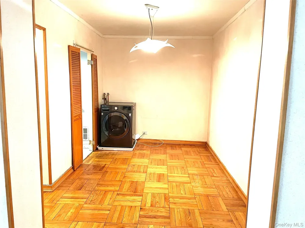 110-45 Queens BLvd #215 Forest Hills, NY 11375