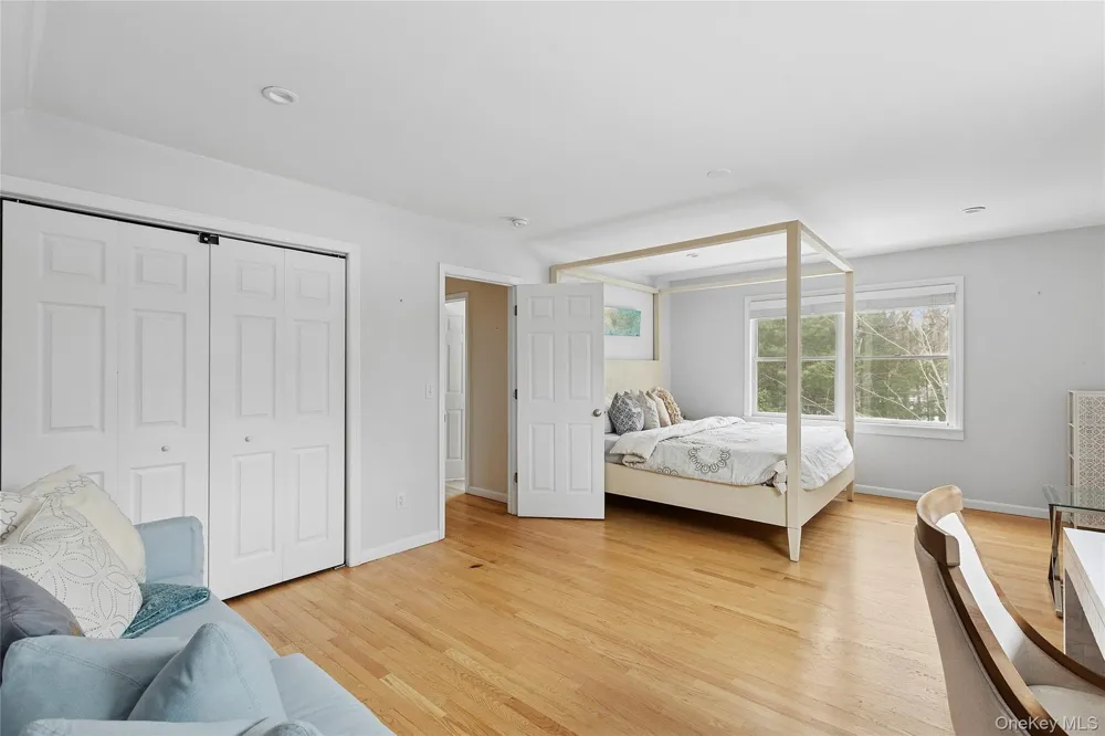 11 Valley Street East Hampton, NY 11937