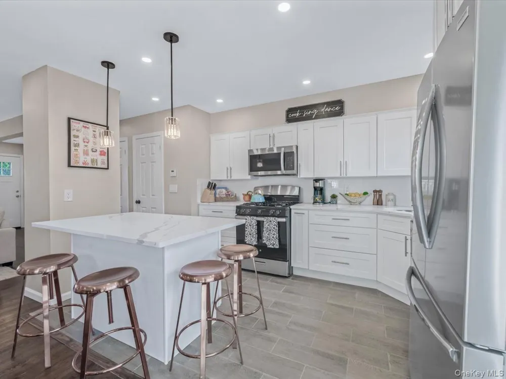 10514 Van Wyck Expressway Richmond Hill S., NY 11419
