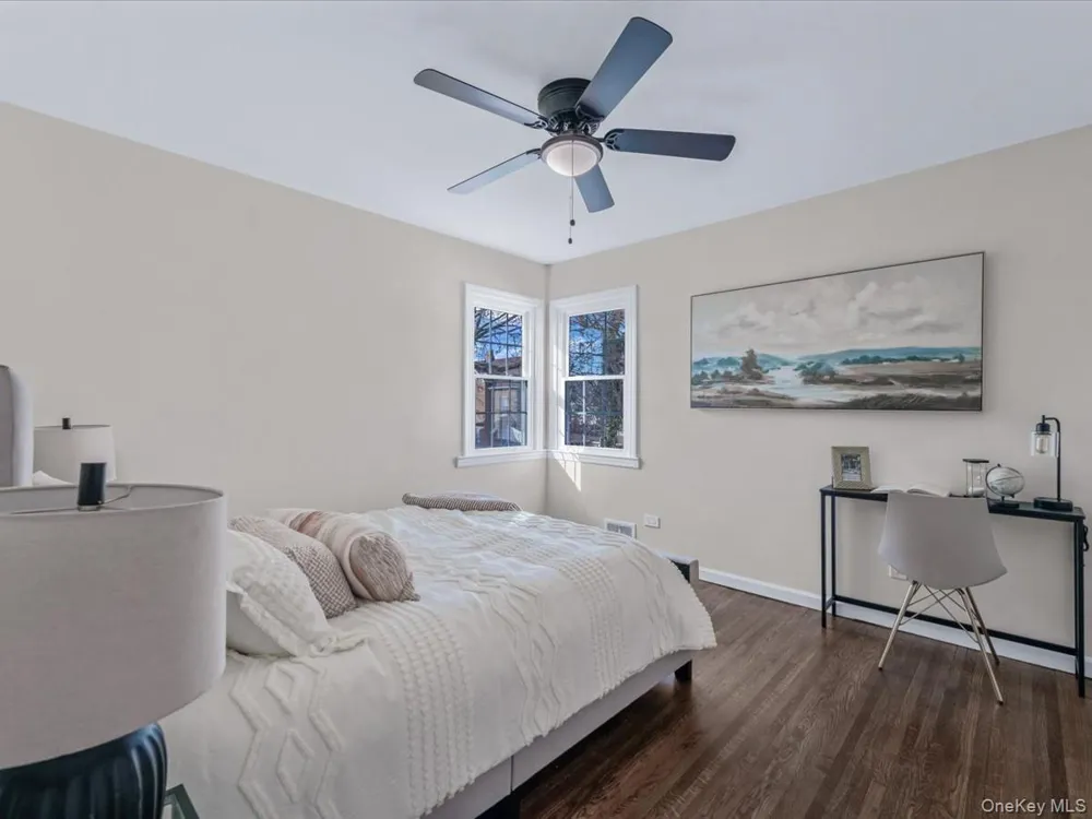 10514 Van Wyck Expressway Richmond Hill S., NY 11419