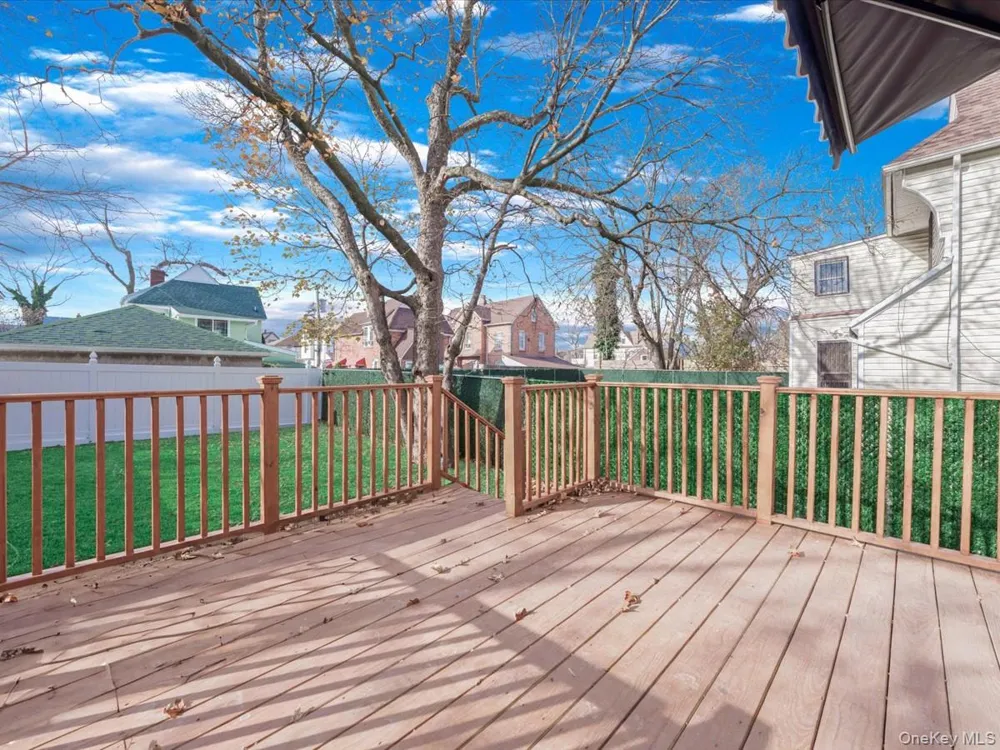 10514 Van Wyck Expressway Richmond Hill S., NY 11419