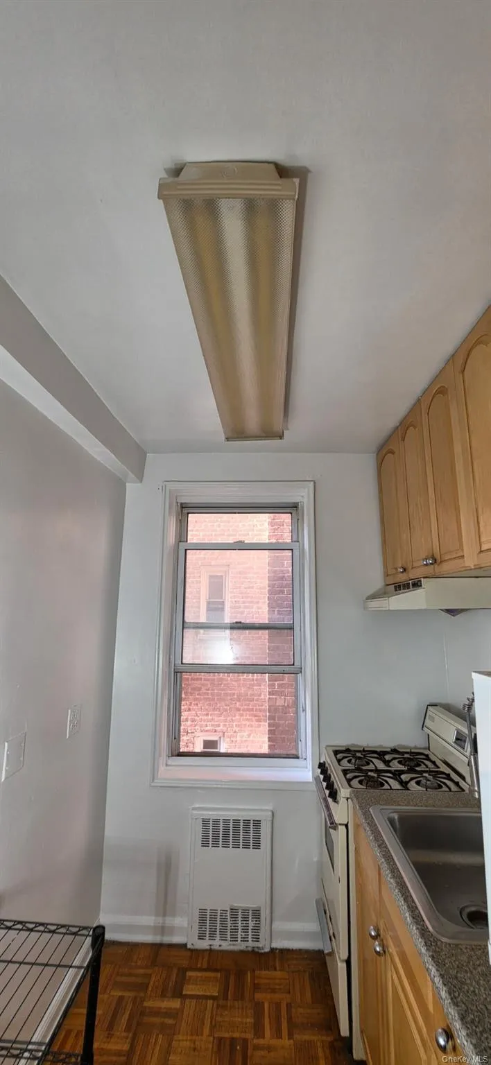 14325 84th Drive #2E Jamaica, NY 11435