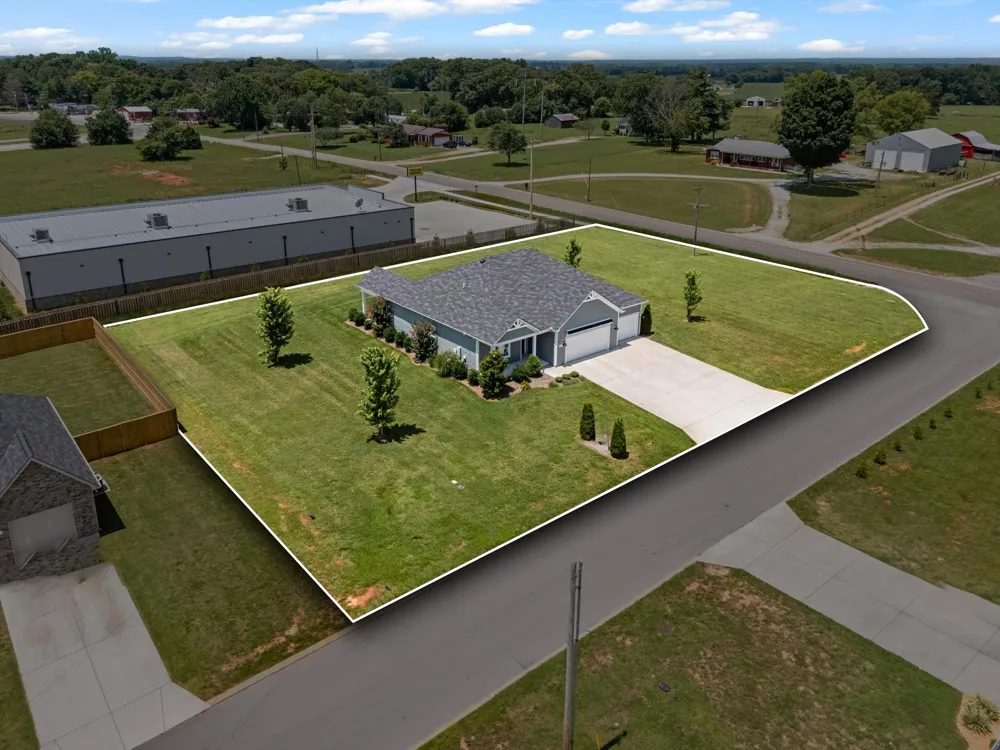 26 Mimosa Dr Decherd, TN 37324