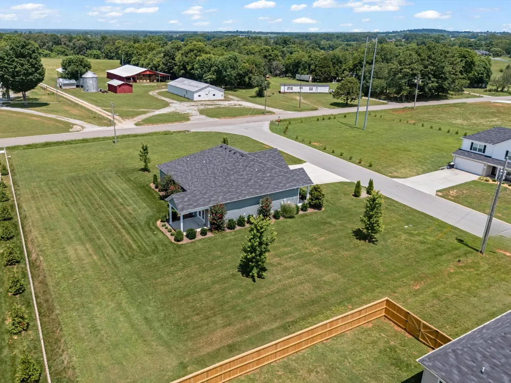 26 Mimosa Dr Decherd, TN 37324