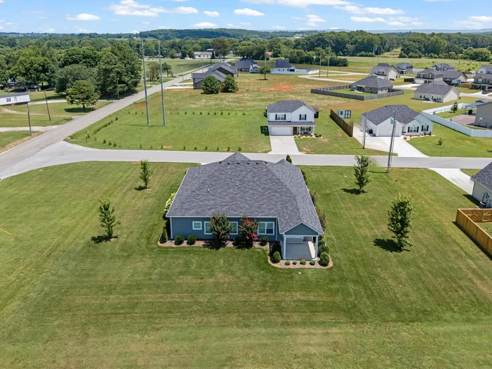 26 Mimosa Dr Decherd, TN 37324