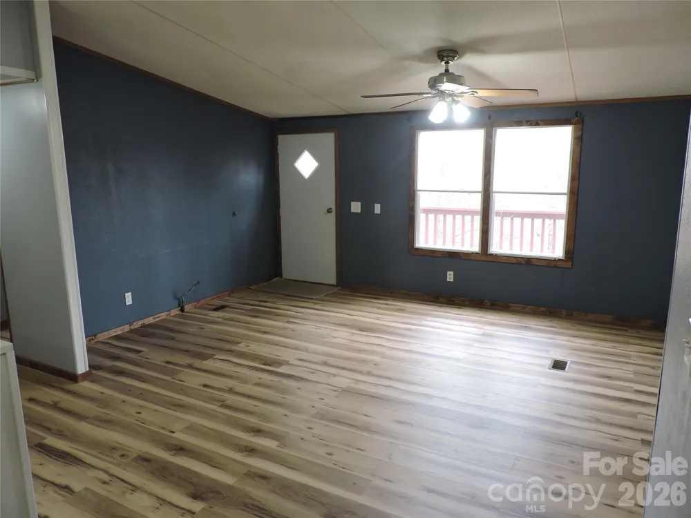 2271 Gouges Creek Road Spruce Pine, NC 28777