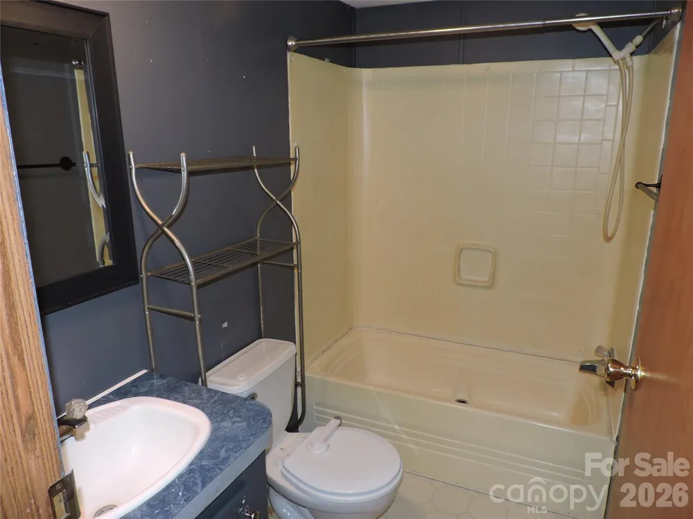 2271 Gouges Creek Road Spruce Pine, NC 28777